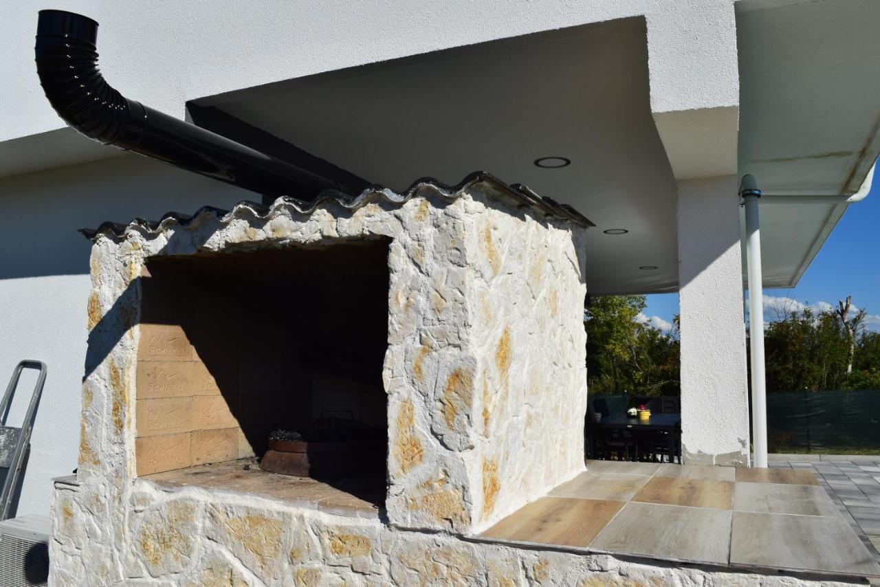 Savrsen Odmor U Villa Ivona زادار المظهر الخارجي الصورة